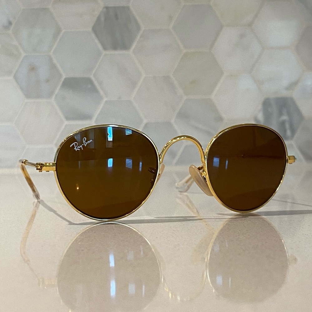 Ray Ban Little Kids sunglasses